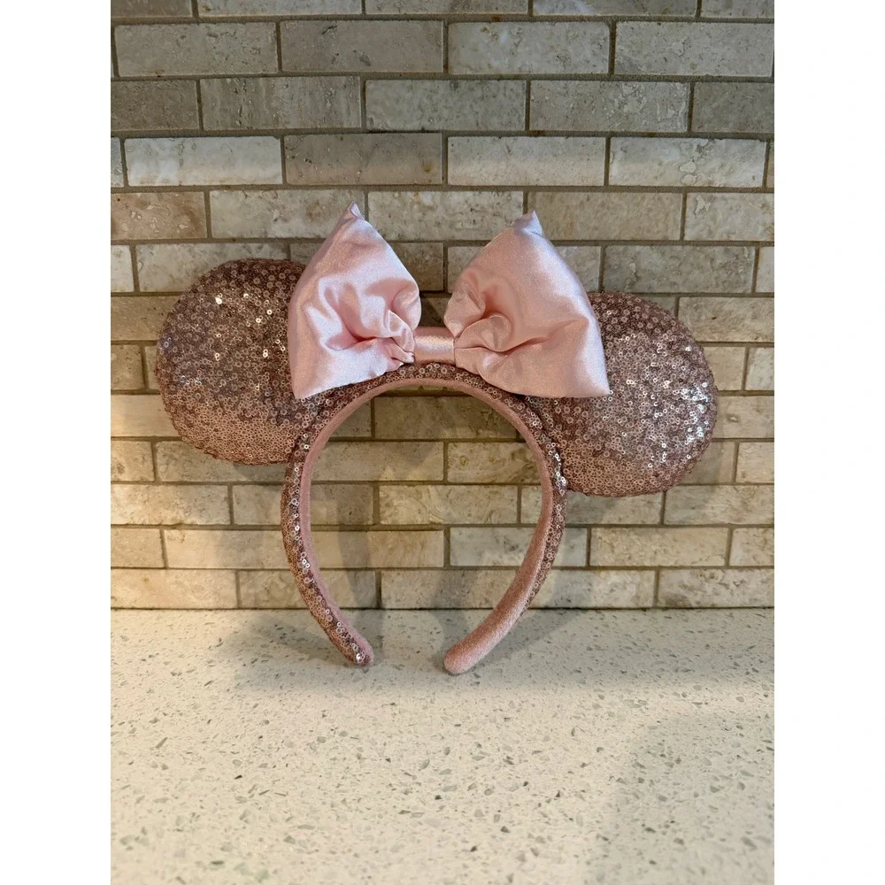 Disney Parks Minnie Mouse Headband Metallic Sequins Satin Bow Rose Gold OSFM